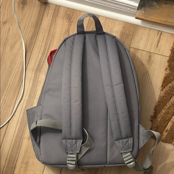 Herschel Classic Gray Backpack- 30 L - Picture 4 of 5